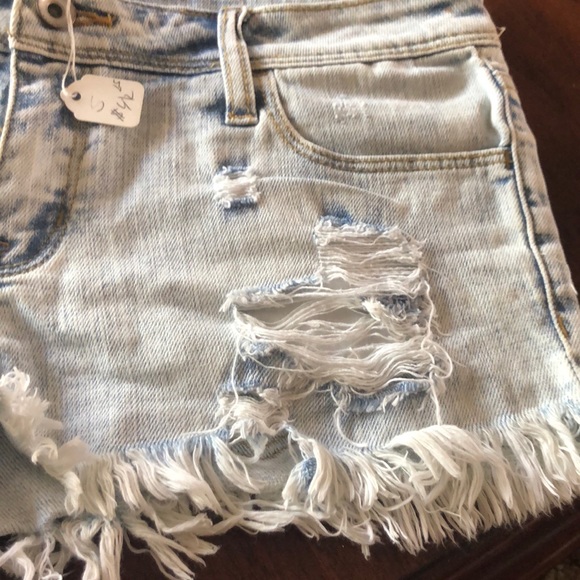 Jean shorts by Klique B - Picture 3 of 6